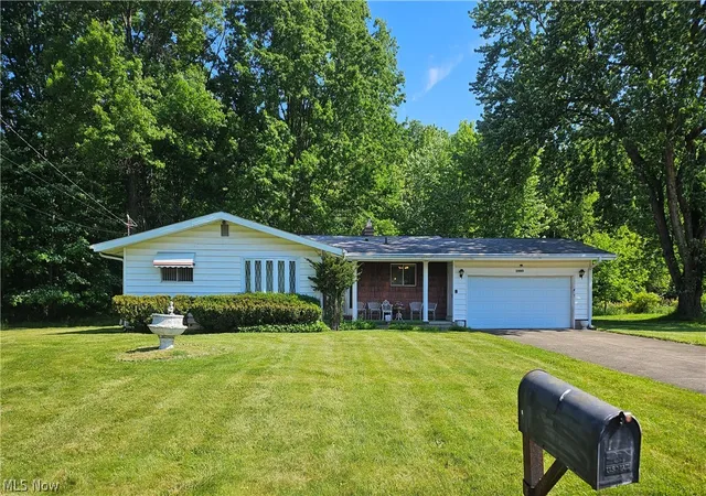 Photo 1 of Single family home for sale at 2980 Bauker Ln, Youngstown, OH 44505 | MLS# 5216867 | Listing updated on 2026-08-19