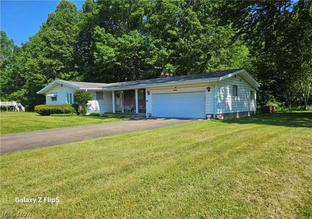 Photo 2 of Single family home for sale at 2980 Bauker Ln, Youngstown, OH 44505 | MLS# 5216867 | Listing updated on 2026-08-19