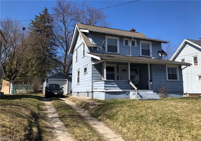 Homes for sale in Canton, OH | 2527 Coventry Blvd Ne, Canton, OH 44705 | MLS# 5215775