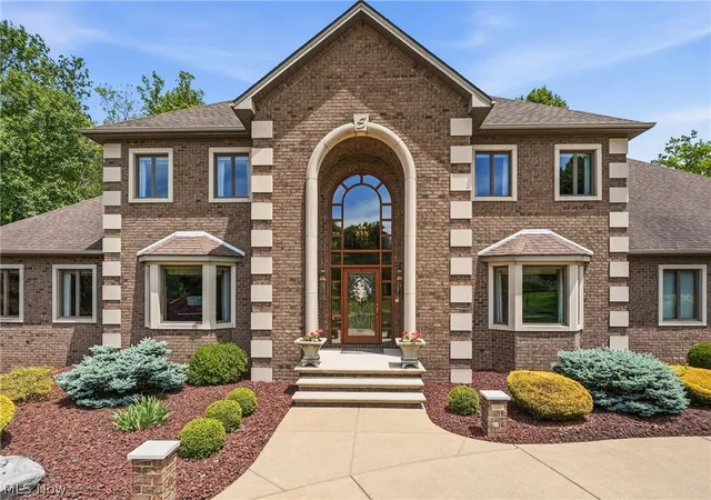 2nd image of 1337 Meadowood Cir, Poland, OH 44514 | MLS# 5214956