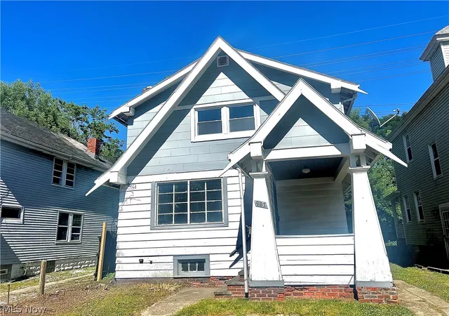Photo 1 of Single family home for sale at 987 E 131st Street, Cleveland, OH 44108 | MLS# 5217124 | Listing updated on 2026-08-31