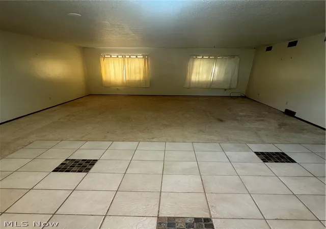 Photo 17 of Sale Pending at 131 Kimrose Ln, Broadview Heights, OH 44147 | MLS# 5217120 | Listing updated on 2026-08-28