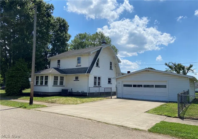 Homes for sale in Newcomerstown, OH | 102 Downs Ave, Newcomerstown, OH 43832 | MLS# 5216336
