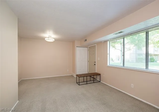 5th image of 26702 Lake Of The Falls Blvd, Olmsted Falls, OH 44138 | MLS# 5216974