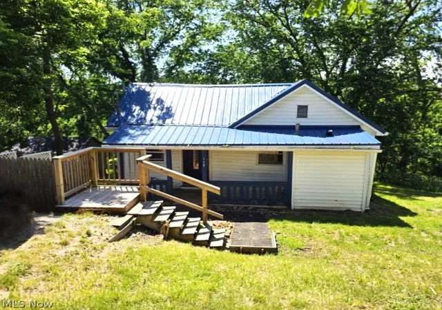 8th image of 117 Dean St, Marietta, OH 45750 | MLS# 5216639