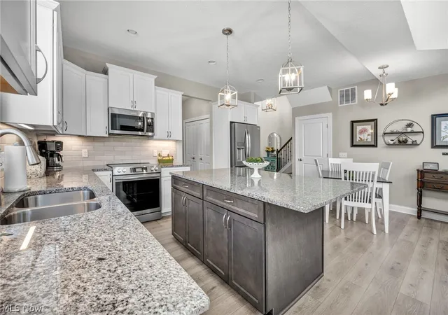 Photo 2 of Single family home for sale at 606 Monteforte Ct #43, Avon Lake, OH 44012 | MLS# 5202480 | Listing updated on 2026-08-19