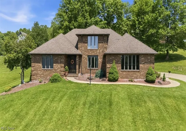 Homes for sale in Belpre, OH | 715 Oxbow Rd, Belpre, OH 45714 | MLS# 5217249