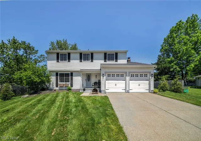 1st image of 817 Glencairn Ln, Brunswick, OH 44212 | MLS# 5217211