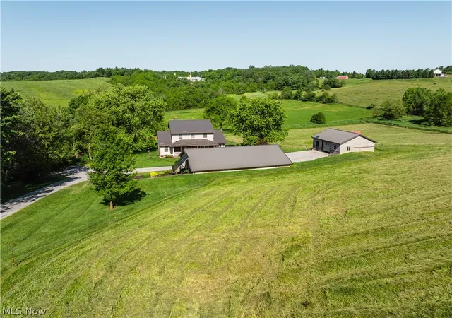 Homes for sale in Dundee, OH | 7334 Cement Bridge Rd Nw, Dundee, OH 44624 | MLS# 5217279