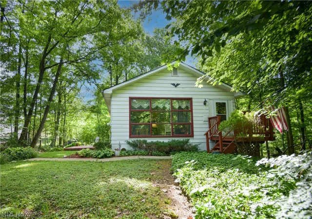 Photo 1 of Sale Pending at 1683 Ridge Rd, Hinckley, OH 44233 | MLS# 5216833 | Listing updated on 2026-08-18