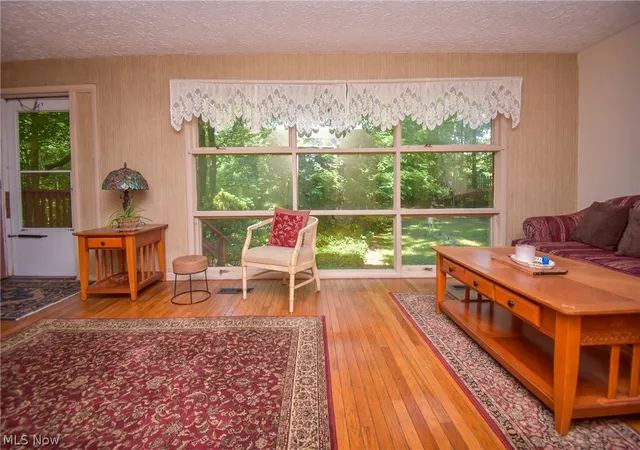 Photo 5 of Sale Pending at 1683 Ridge Rd, Hinckley, OH 44233 | MLS# 5216833 | Listing updated on 2026-08-18