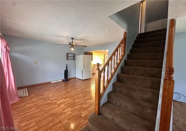 Photo 3 of Sale Pending at 146 Berkley St, Akron, OH 44305 | MLS# 5217049 | Listing updated on 2026-08-23