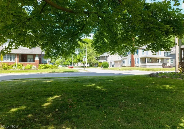 Homes for sale in Wadsworth, OH | 347 N Lyman St, Wadsworth, OH 44281 | MLS# 5217248
