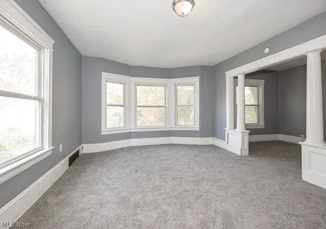 Listing Photo 4 - Condo for sale in building located at 5604 Linton Ave, Cleveland, OH 44105