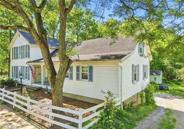 2nd image of 250 E Washington St, Chagrin Falls, OH 44022 | MLS# 5217425