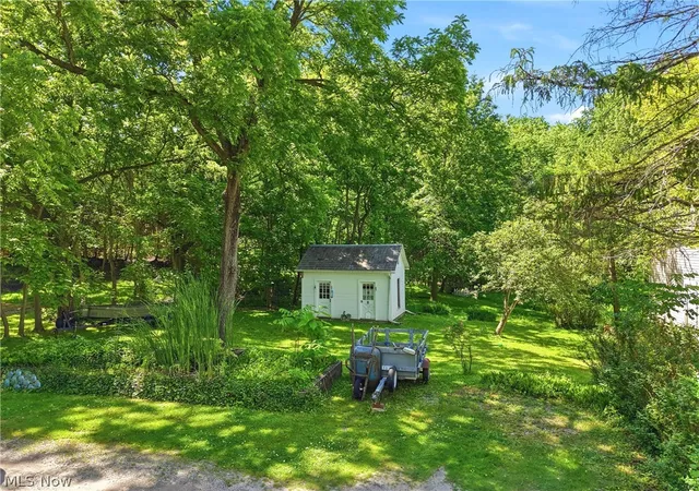 3rd image of 250 E Washington St, Chagrin Falls, OH 44022 | MLS# 5217425