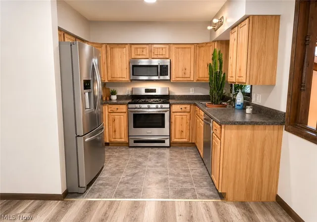 Photo 3 of Single family home for sale at 2700 Core Rd, Parkersburg, WV 26104 | MLS# 5216857 | Listing updated on 2026-07-15