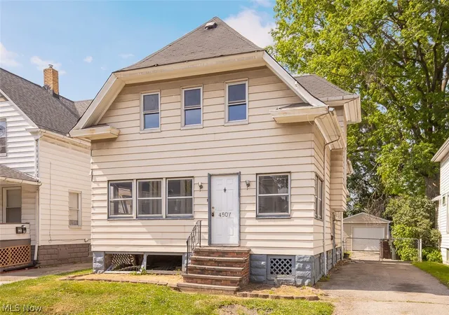 1st image of 4507 Bridgeview Ave, Newburgh Heights, OH 44105 | MLS# 5217332