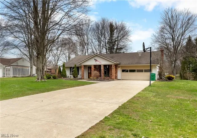 2nd image of 391 Kathleen Dr, Jefferson, OH 44047 | MLS# 5217501