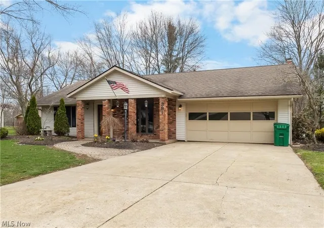 4th image of 391 Kathleen Dr, Jefferson, OH 44047 | MLS# 5217501