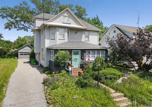 Homes for sale in Alliance, OH | 2126 S Arch Ave, Alliance, OH 44601 | MLS# 5217421