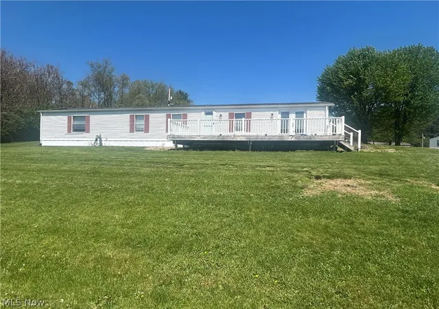 Homes for sale in Zanesville, OH | 495 S Pleasant Grove Cir, Zanesville, OH 43701 | MLS# 5203475