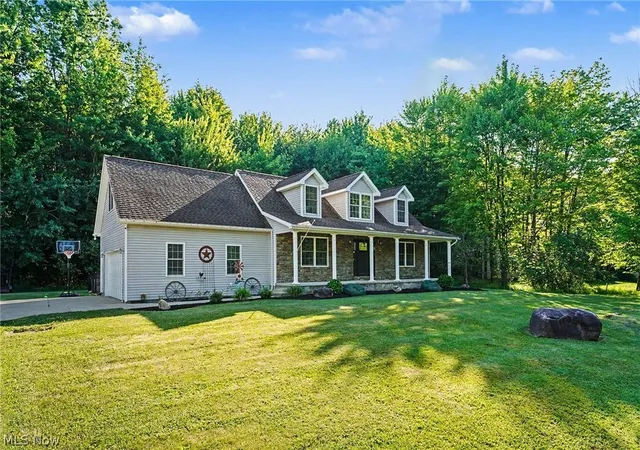 2nd image of 1310 Morning Star Dr, Roaming Shores, OH 44084 | MLS# 5217508