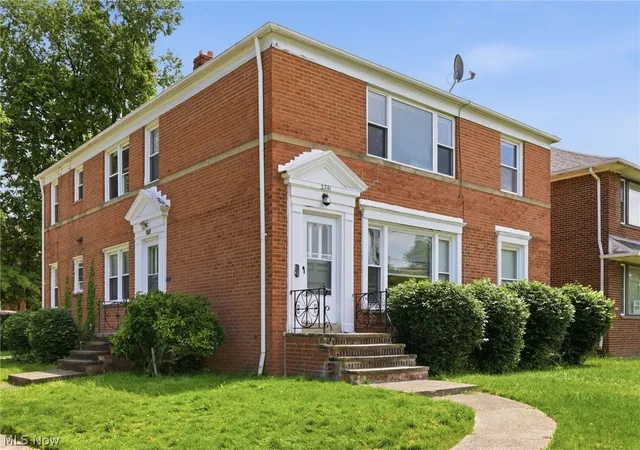 2nd image of 2341 Warrensville Center Rd, University Heights, OH 44118 | MLS# 5216175