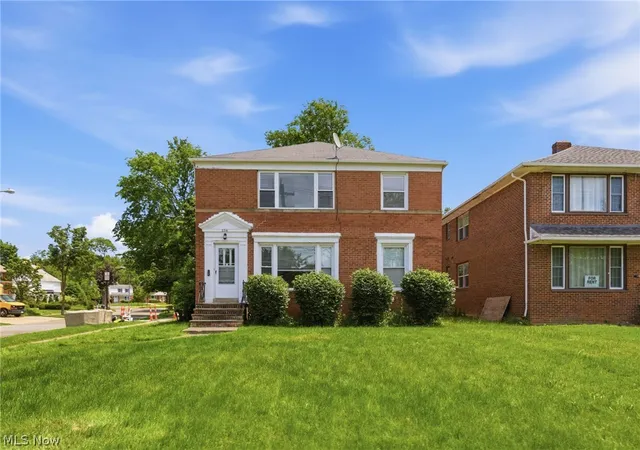 3rd image of 2341 Warrensville Center Rd, University Heights, OH 44118 | MLS# 5216175