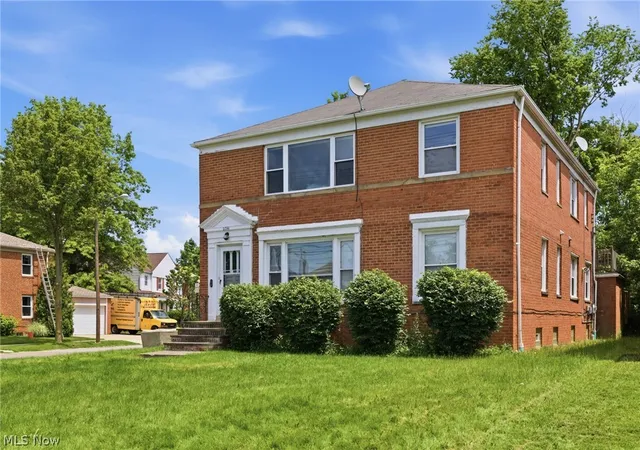 4th image of 2341 Warrensville Center Rd, University Heights, OH 44118 | MLS# 5216175
