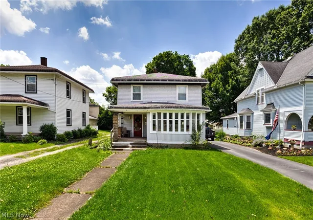 1st image of 719 Robbins Ave, Niles, OH 44446 | MLS# 5217557