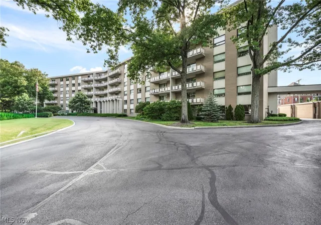 Homes for sale in Rocky River, OH | 3400 Wooster Rd #614, Rocky River, OH 44116 | MLS# 5216834
