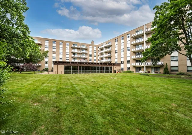 Homes for sale in Rocky River, OH | 3400 Wooster Rd #614, Rocky River, OH 44116 | MLS# 5216834