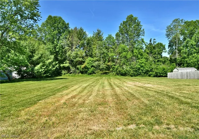 Photo 15 of Sale Pending at Myrtle Ave Nw, Warren, OH 44483 | MLS# 5217127 | Listing updated on 2026-07-12