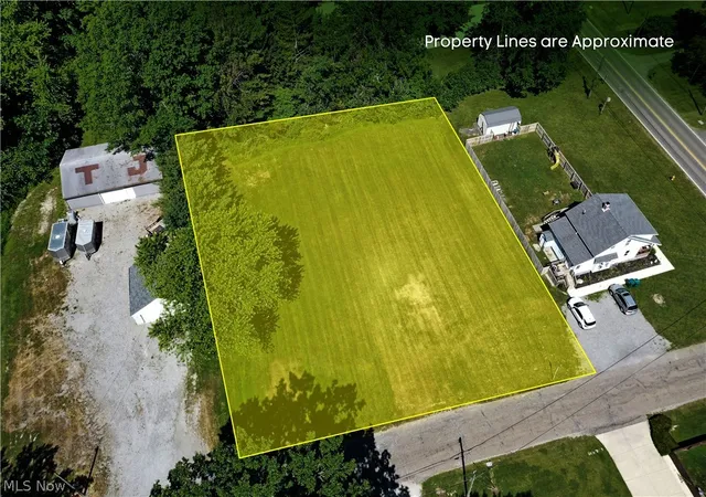 Photo 1 of Sale Pending at Myrtle Ave Nw, Warren, OH 44483 | MLS# 5217127 | Listing updated on 2026-07-12