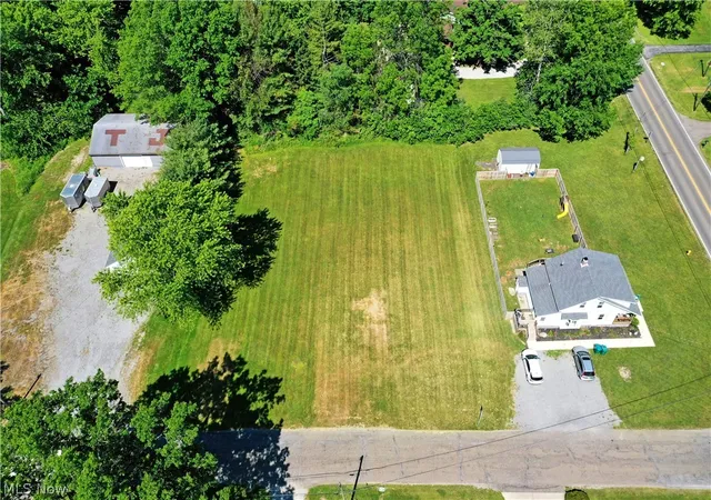 Photo 3 of Sale Pending at Myrtle Ave NW, Warren, OH 44483 | MLS# 5217127 | Listing updated on 2026-07-12