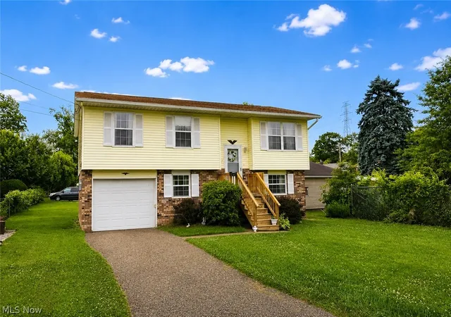 Photo 2 of Single family home for sale at 401 Josephine St, Toronto, OH 43964 | MLS# 5215426 | Listing updated on 2026-06-17
