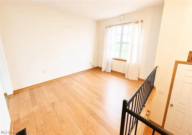 Photo 3 of Single family home for sale at 401 Josephine St, Toronto, OH 43964 | MLS# 5215426 | Listing updated on 2026-06-17