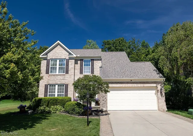 Photo 1 of Single family home for sale at 679 Jockeys Cir, Avon Lake, OH 44012 | MLS# 5217620 | Listing updated on 2026-07-28
