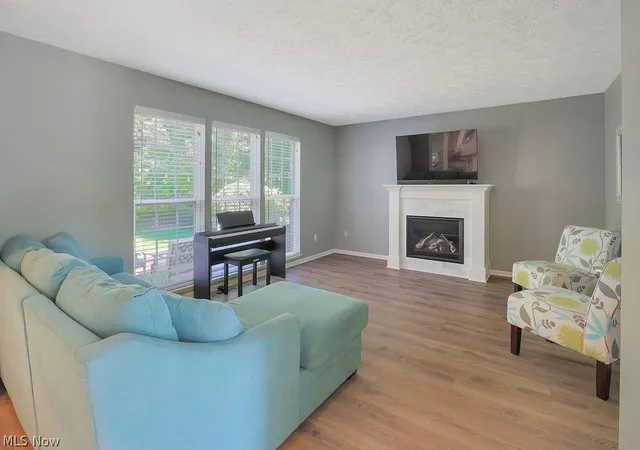 Photo 3 of Single family home for sale at 679 Jockeys Cir, Avon Lake, OH 44012 | MLS# 5217620 | Listing updated on 2026-07-28