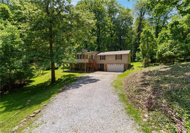 38th image of 20 Pontiac Trl, Malvern, OH 44644 | MLS# 5215150