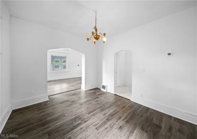 Photo 4 of Single family home for sale at 148 Saint Louis Ave, Youngstown, OH 44507 | MLS# 5215263 | Listing updated on 2026-08-14
