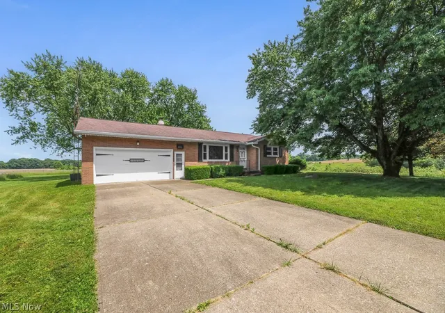 2nd image of 8000 Parks Ave Ne, Alliance, OH 44601 | MLS# 5217040