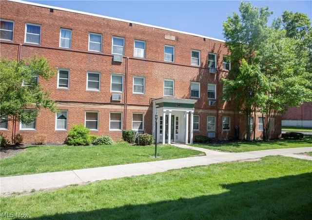 Homes for sale in South Euclid, OH | 13833 Cedar Rd #205B, South Euclid, OH 44118 | MLS# 5217738