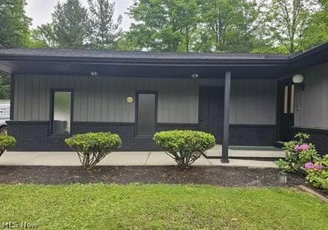 4th image of 4292 Boston Rd, Brunswick Hills, OH 44212 | MLS# 5217454