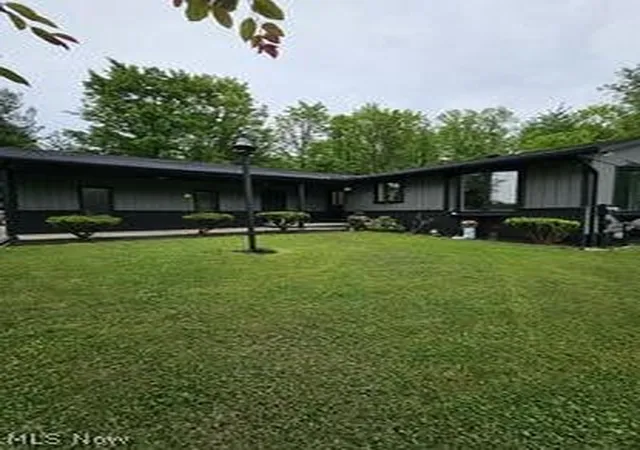 5th image of 4292 Boston Rd, Brunswick Hills, OH 44212 | MLS# 5217454