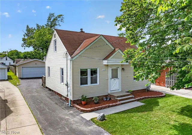 Homes for sale in Mayfield Heights, OH | 1324 Elmwood Rd, Mayfield Heights, OH 44124 | MLS# 5217630