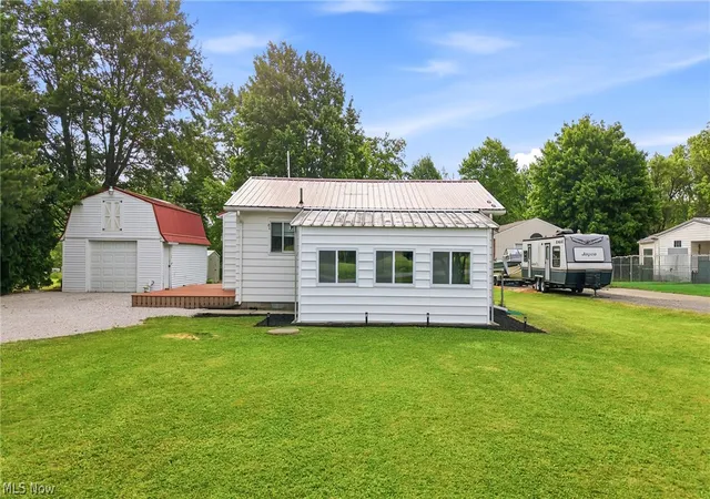 3rd image of 4570 Pymatuning Lake Rd, Andover, OH 44003 | MLS# 5216937