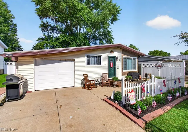 Homes for sale in Massillon, OH | 555 Standish St Nw, Massillon, OH 44647 | MLS# 5217141