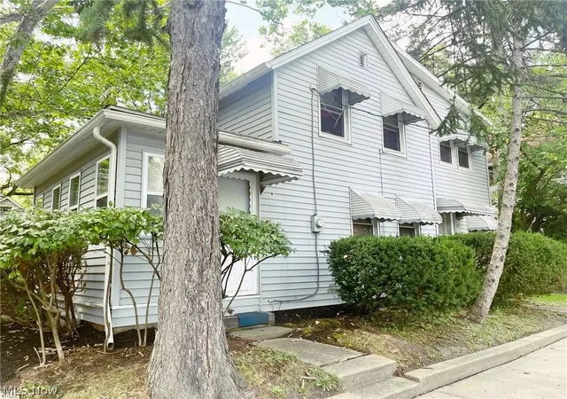 Homes for sale in Berea, OH | 221 Mulberry St, Berea, OH 44017 | MLS# 5217256